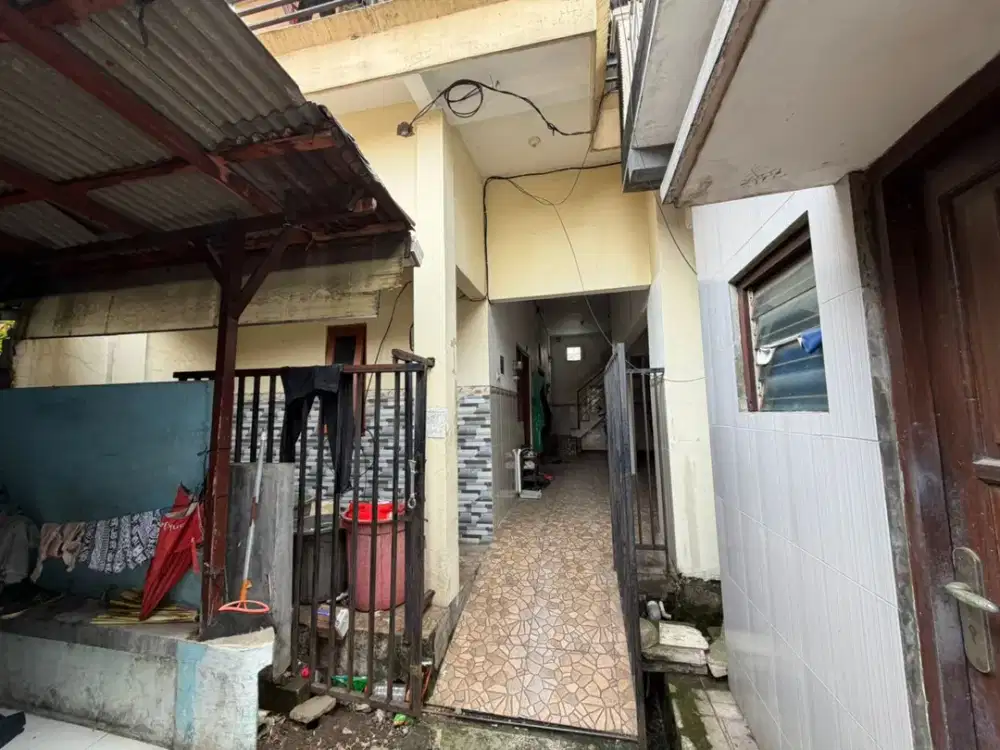 Rumah Strategis dan Murah di Kawasan Wonokromo dekat dengan Taman Bungkul