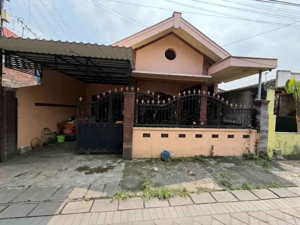 Rumah Strategis dan Murah di Kawasan Wonokromo dekat dengan Taman Bungkul