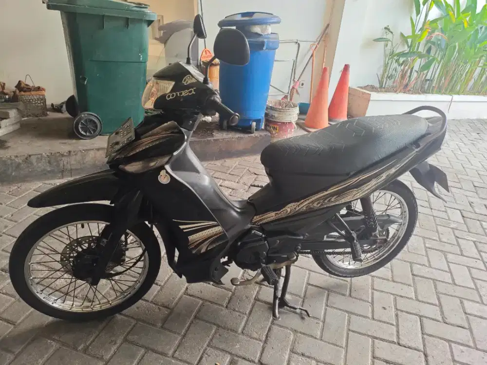 Yamaha Vega ZR 2009 Hitam Pajak Hidup Plat L Surat Lengkap Siap Pakai