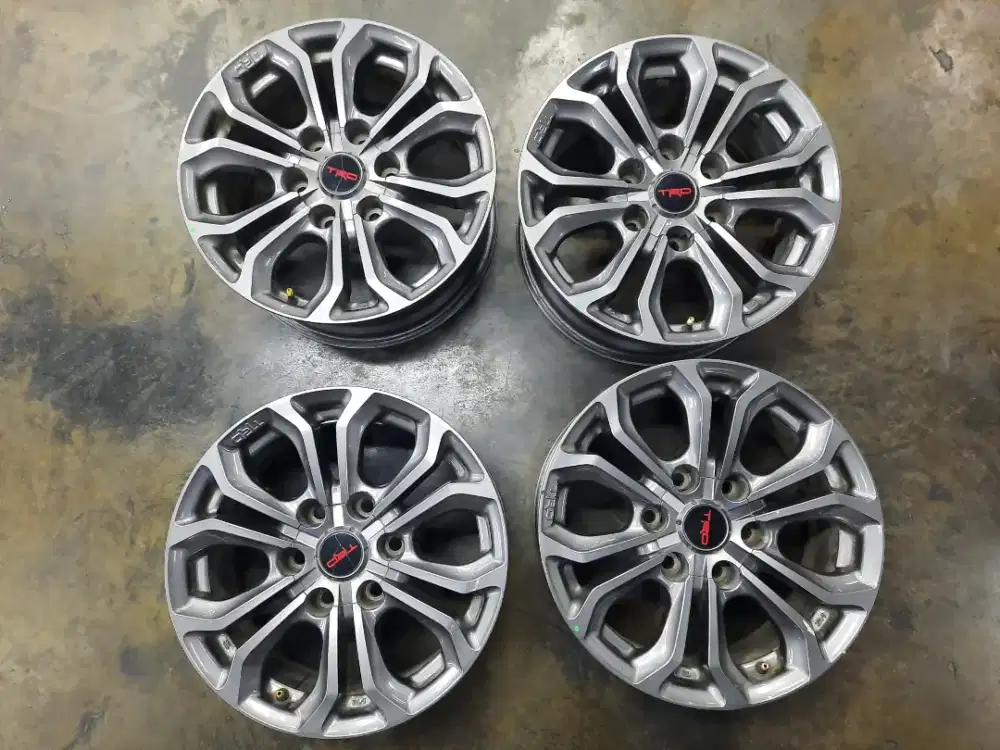 Velg fortuner trd r17
