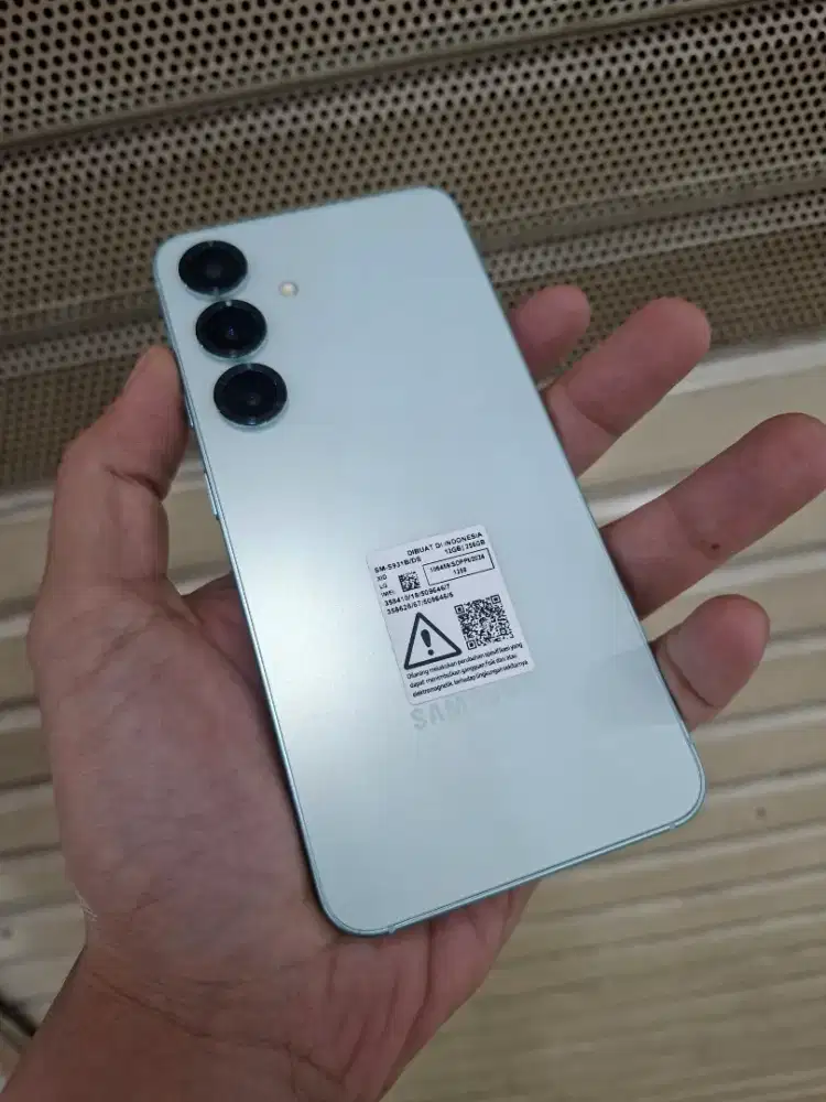Samsung s25 5g 12/256 resmi Indonesia garansi on