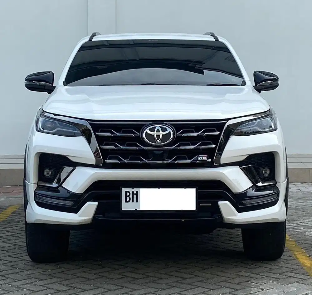 TOYOTA FORTUNER 2.8 VRZ GR SPORT TURBO DOESEL 4X2 AUTOMATIC 2023