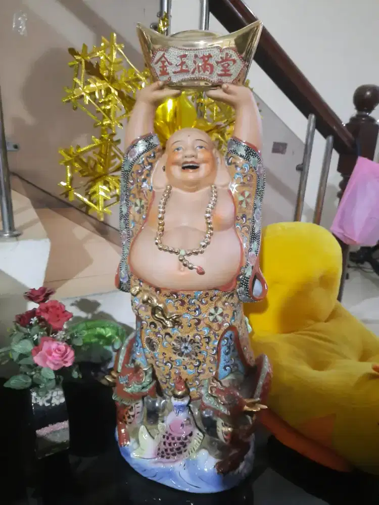 Patung keramik julaihut
