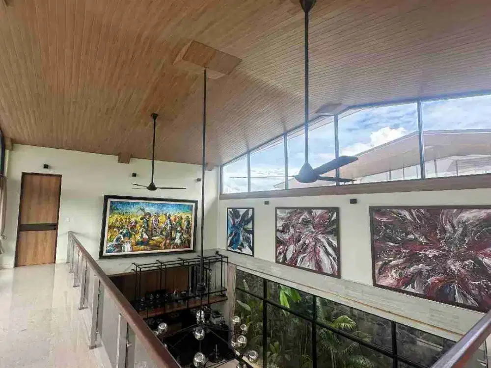 Dijual Vila mewah modern clasic 7 bedroom dekat pantai Sanur