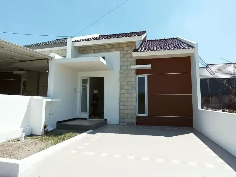Dijual Rumah di Diraya Regency