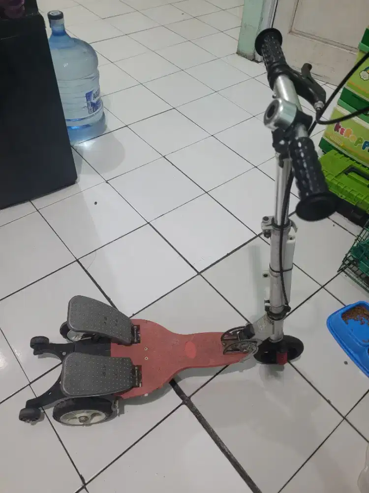 Skuter Injak / Scooter Injak/ Otoped Injak