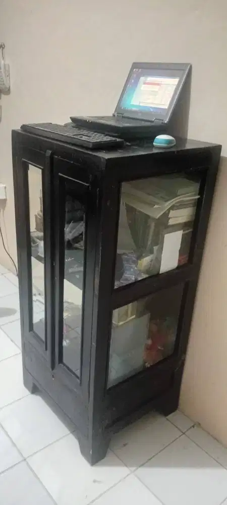 Lemari Kaca Jati Uk. 55 x 49 x 120 cm, Kaca Profil Utuh Semua, Depok