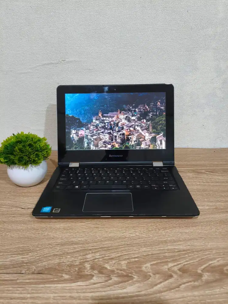 Lenovo Yoga 300 Touchscreen Flip 360 Celeron N3050 RAM 4/500