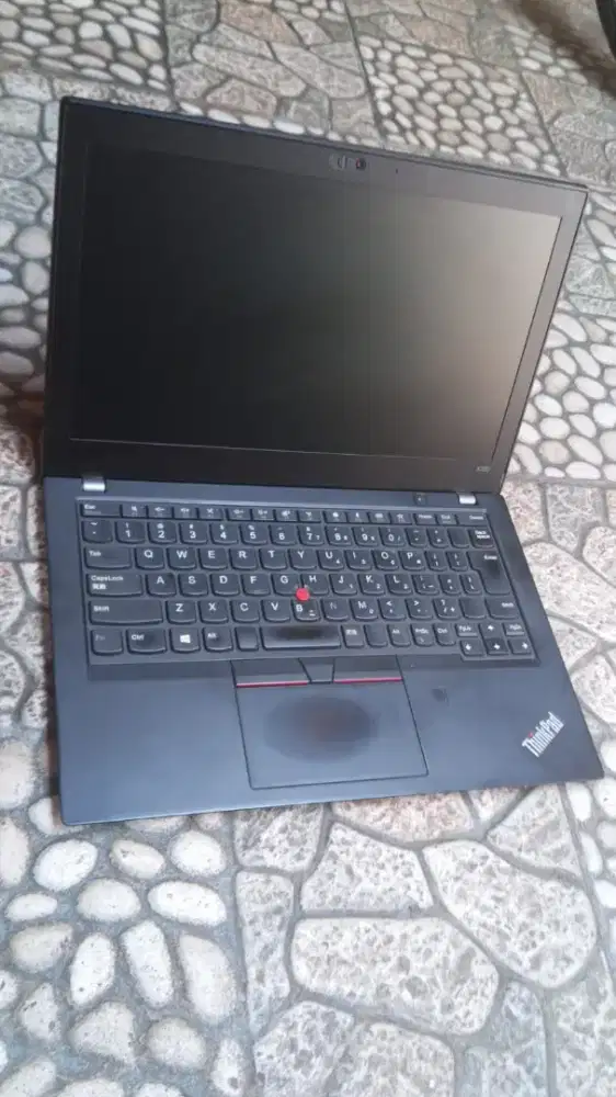 Laptop Lenovo Thinkpad X280 - CORE I5 GEN8 -SSD 128GB -8GB -MULUS