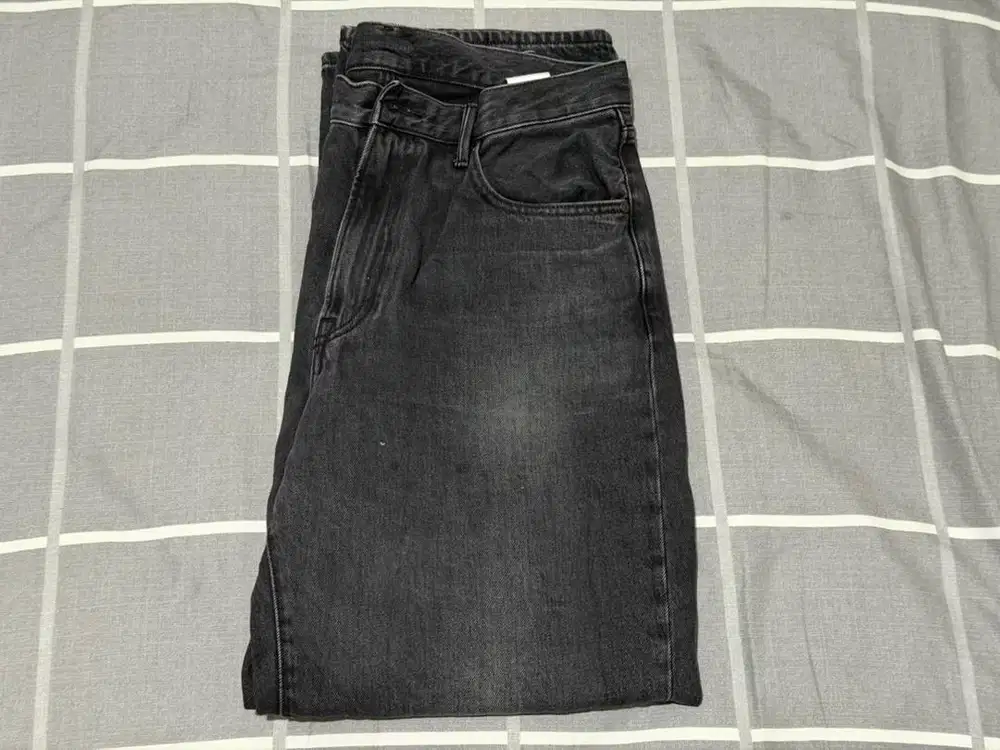 Celana jeans baggy uniqlo size 31