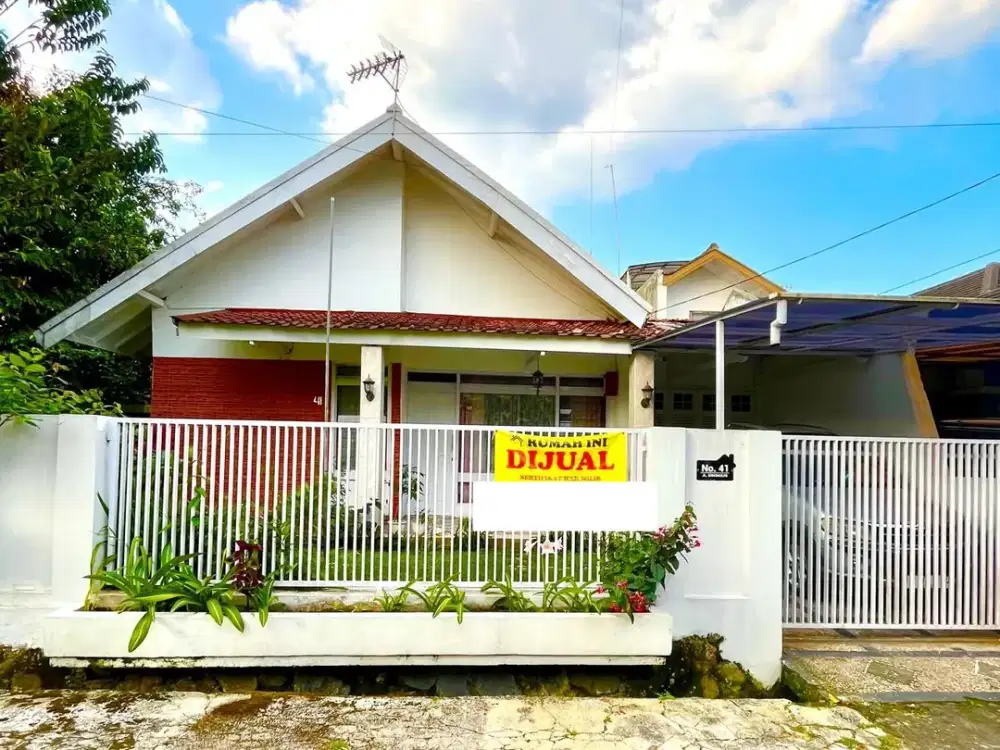 Rumah Terawat Di Pusat Kota Lokasi Strategis Dekat Area Kampus Dan Pemprov Jabar
