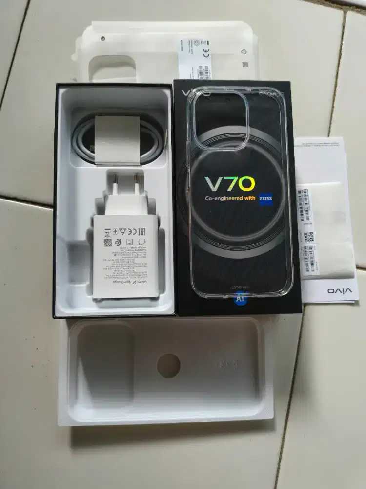 Charger dan box ori vivo v70 baru