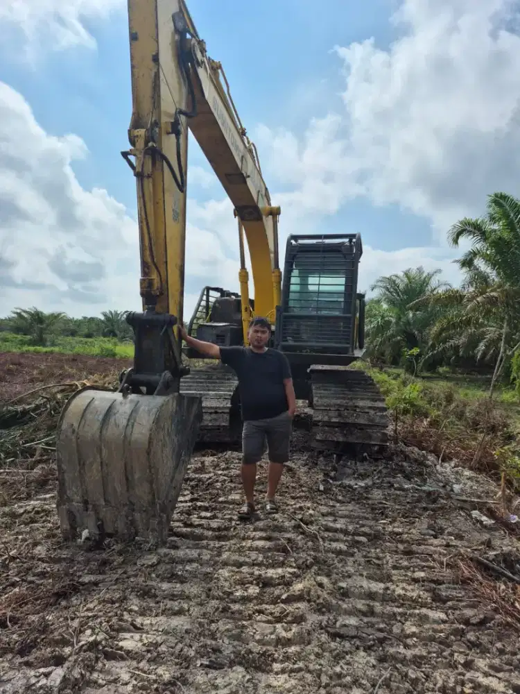 Excavator Sumitomo SH130LF