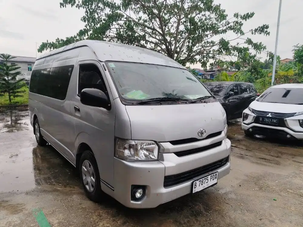 Toyota HiAce Commuter 2016 Manual Silver – Unit Segar, Siap Cari Duit!