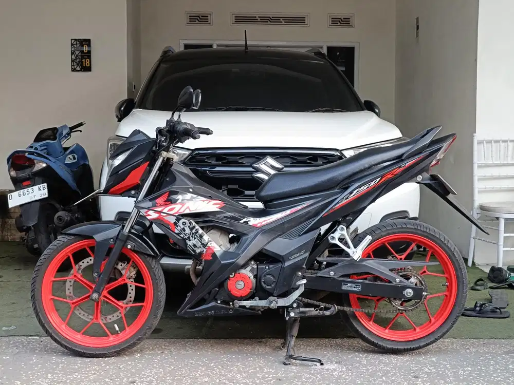 Sonic tahun 2018 low km 19rb/tt boleh gan cash lebih bagus