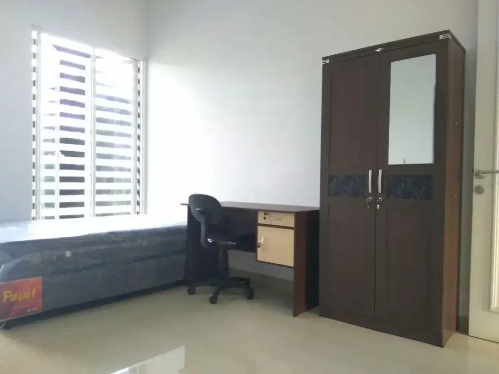 Jual Rumah Kos-Kosan 3 Lantai 40 kamar di Cluster Akasia Suvarna Padi