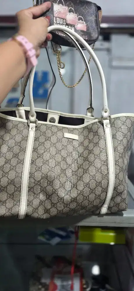 Tas Branded Luis Viton