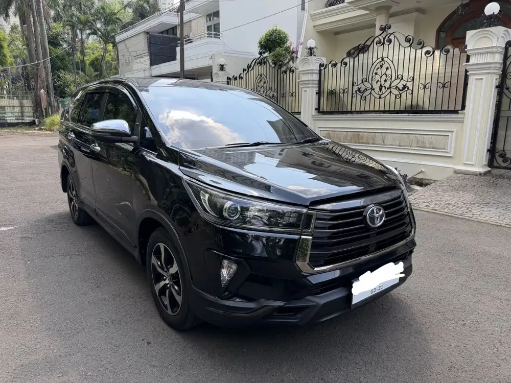 Toyota Kijang Innova Venturer Diesel (2021)