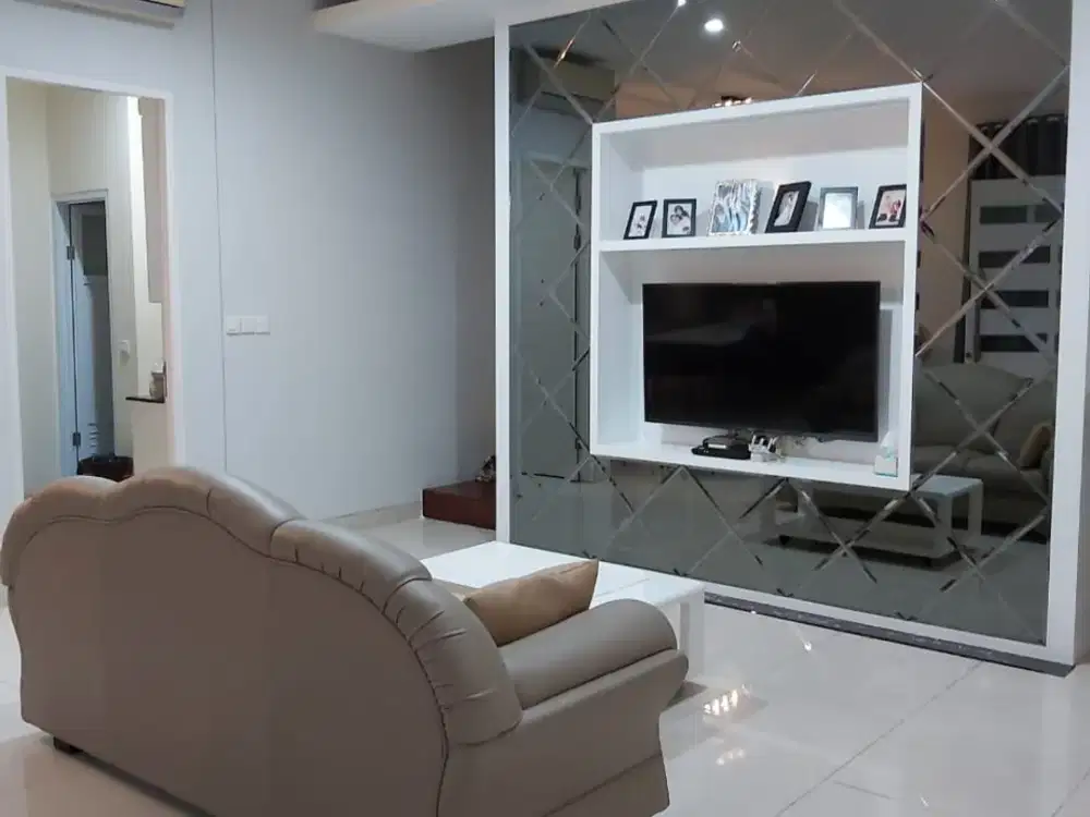 Ss.3783 - Murah !! Dijual Rumah Hook 11x17 Minimalis di The Riviera Garden