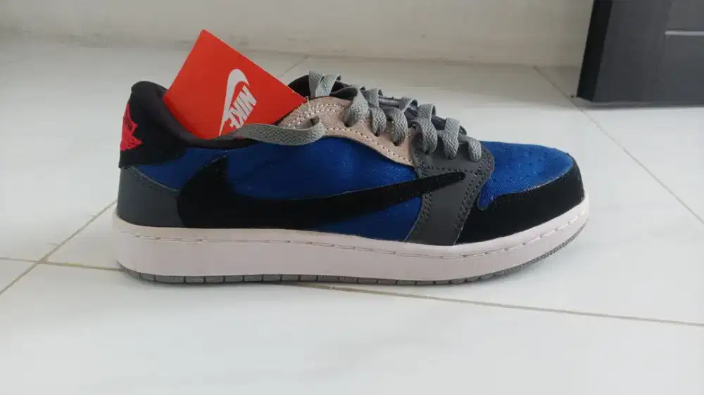 Sepatu Jordan Travis Ukuran 40