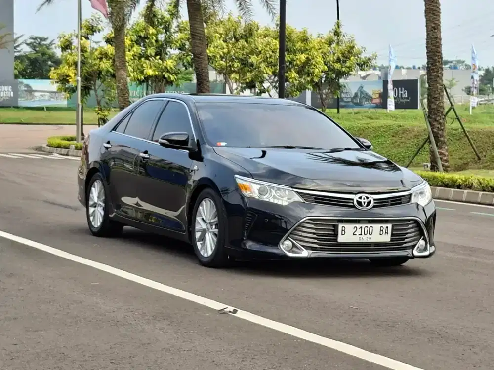 Mulus An Perorangan Camry 2.5 V Matic 2016 Hitam