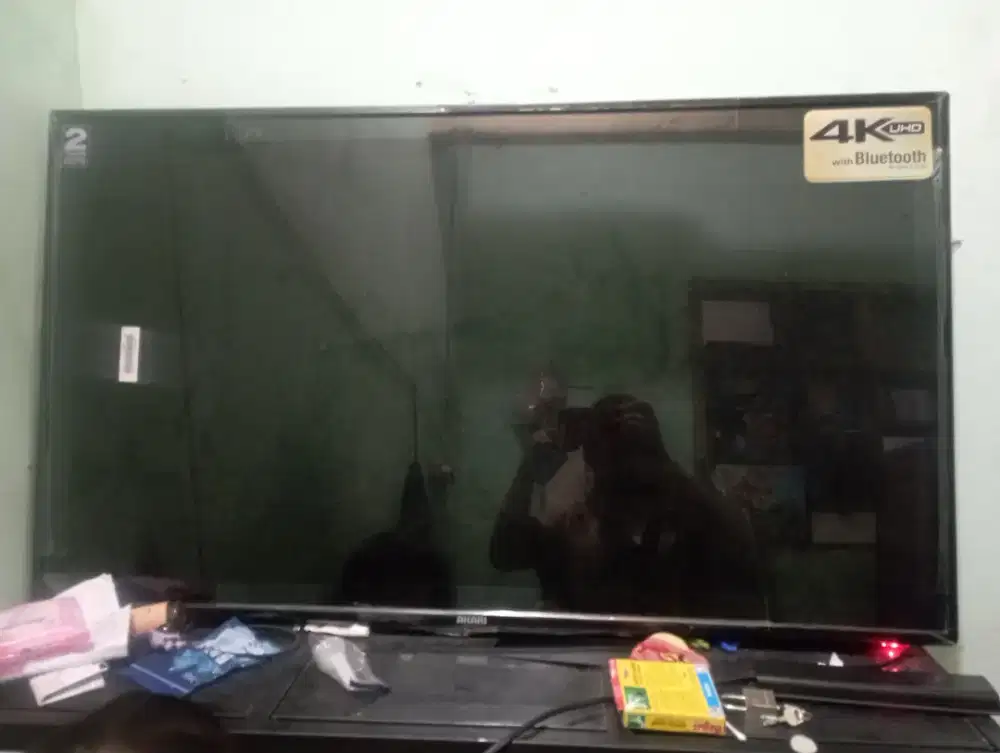 Tv Akari pemakaian baru 2 bulan tv Akari 43