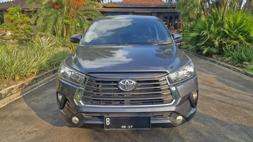 Jual Mobil Bekas Kijang Innova Reborn