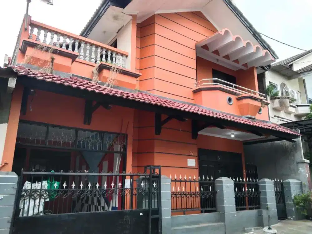 Rumah Bagus Dua Lantai di Kemanggisan Binus Jakarta Barat