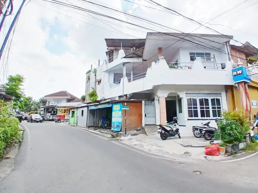 Rumah Kost 10 kamar Poros Jalan Raya Dinoyo Depan Kampus Unisma