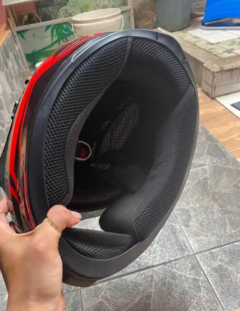 HELM ZEUS ZS-813