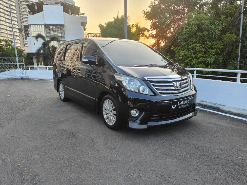 Toyota Alphard SC pilot seat full spek terawat Hitam 2 sunroof