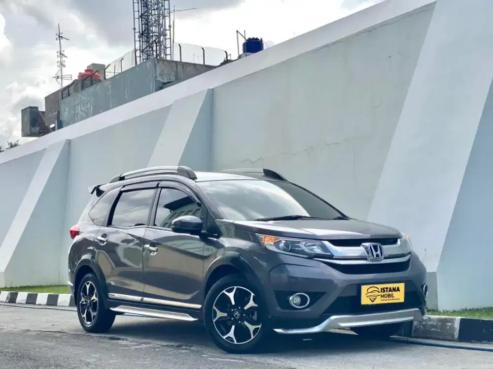 MPV! HONDA BRV PRESTIGE E B RV MOBILIO INNOVA ERTIGA AVANZA VELOZ IRIT