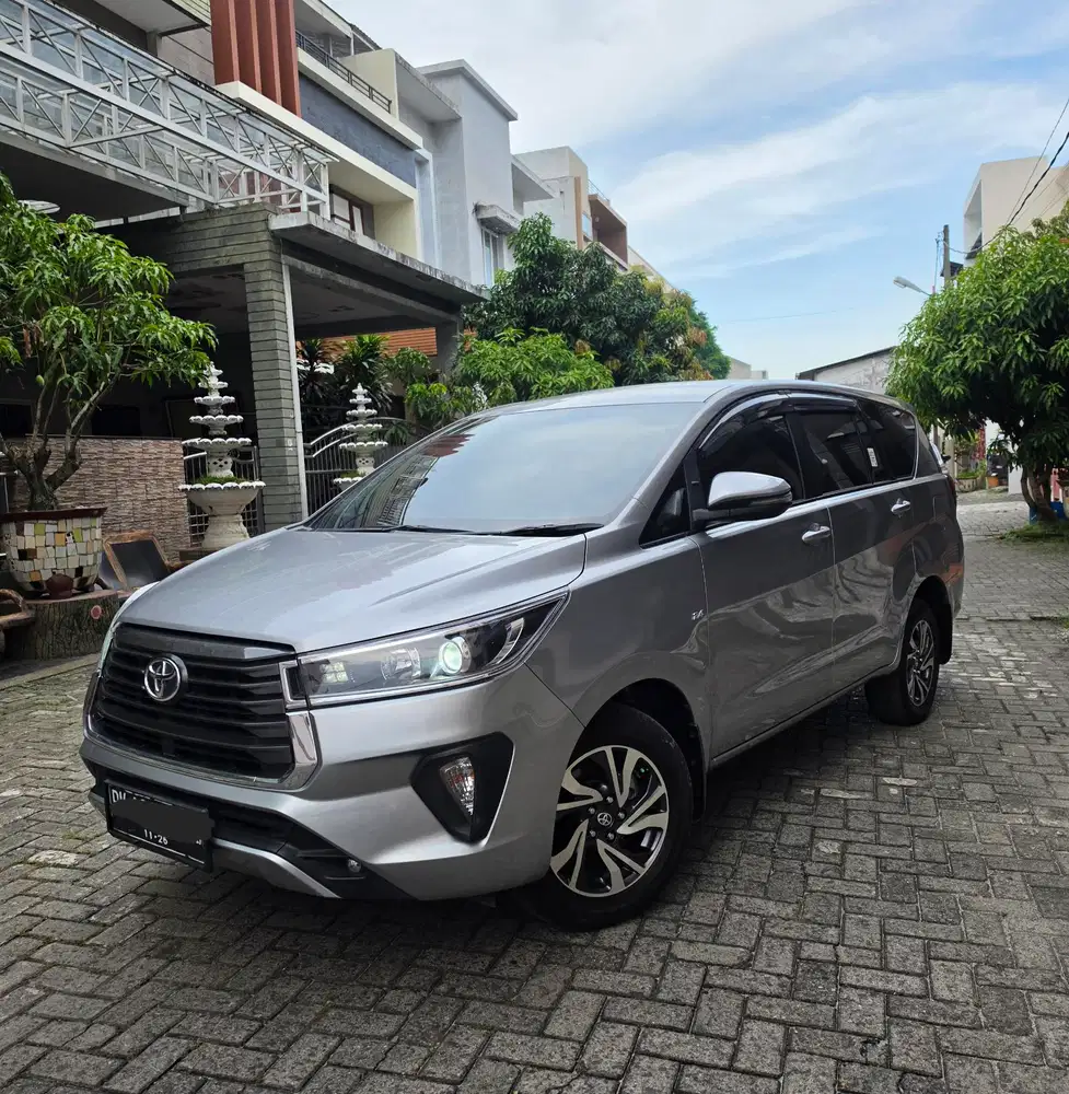 Toyota Innova 2.4 V Automatic Diesel 2021