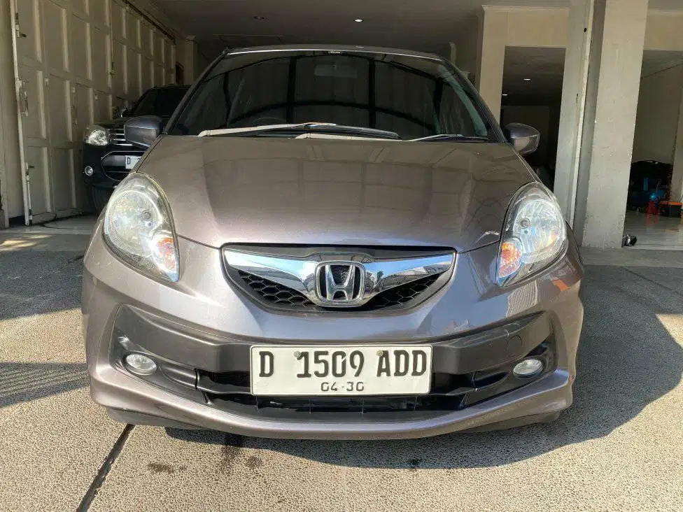 New Brio 1.2 E A/T 2015 Abu2 Low KM Tangan Pertama Servis Record Honda
