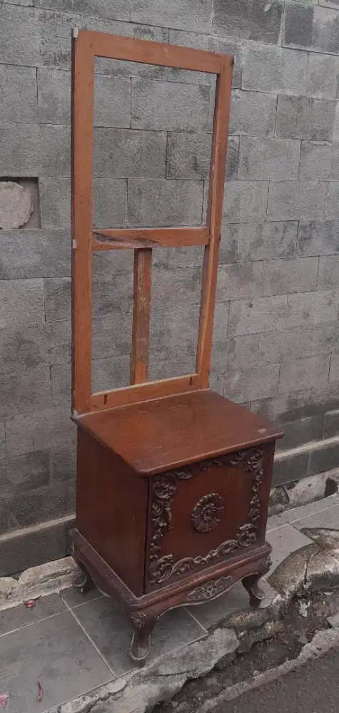 Meja rias kayu jati tua