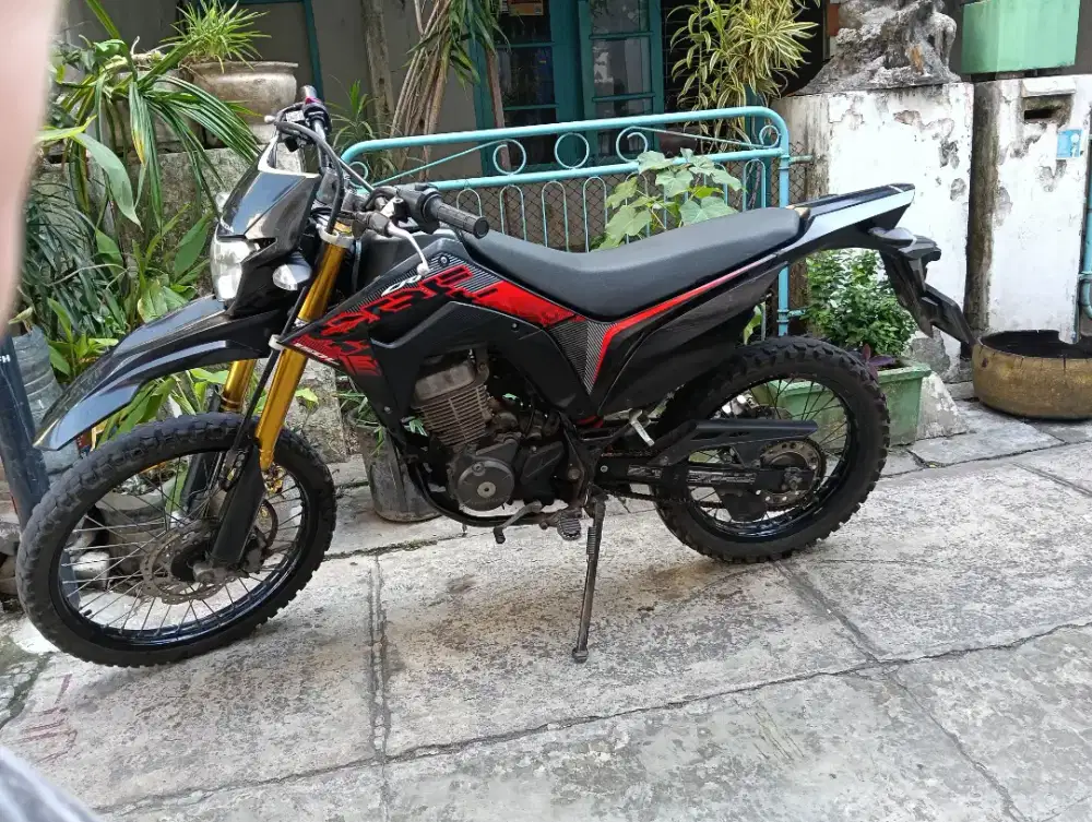 CRF 2024 mulus. Berkas lengkap dan hidup semua