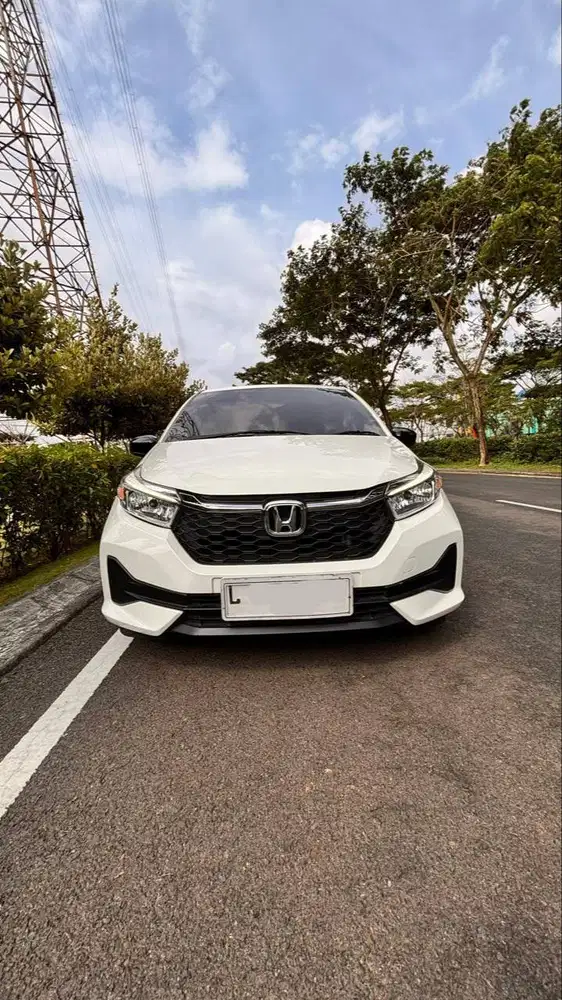 JUAL CEPAT Mobil Simpanan HONDA BRIO E MATIC (PUTIH) 2023 akhir