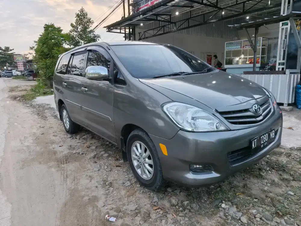 Di Jual Innova E plus thn 2010 A/T