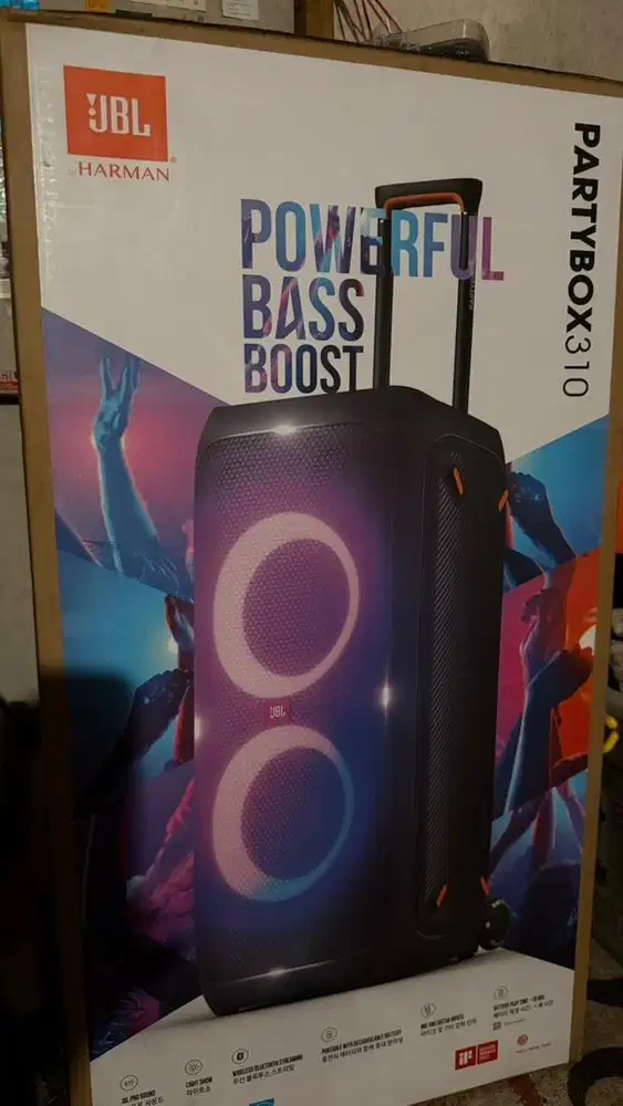 JBL PartyBox 310 ex garansi resmi (sudah tidak garansi) pakaian lama