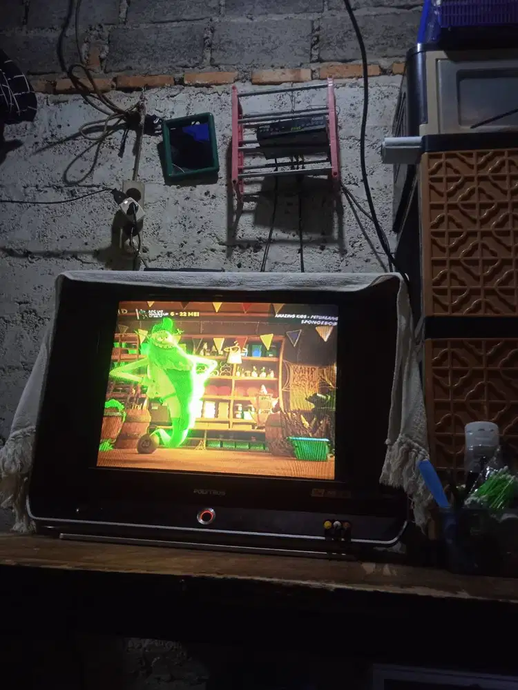 Tv polytron dan stb