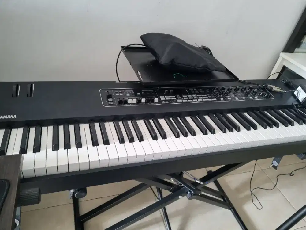 Keyboard Yamaha ck88. 88 keys