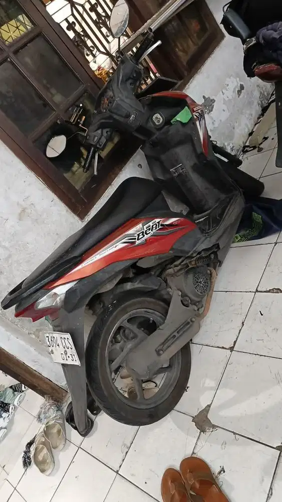 Honda Beat FI 2013 Merah Hitam - Mesin Sehat Orisinil Nego Tipis