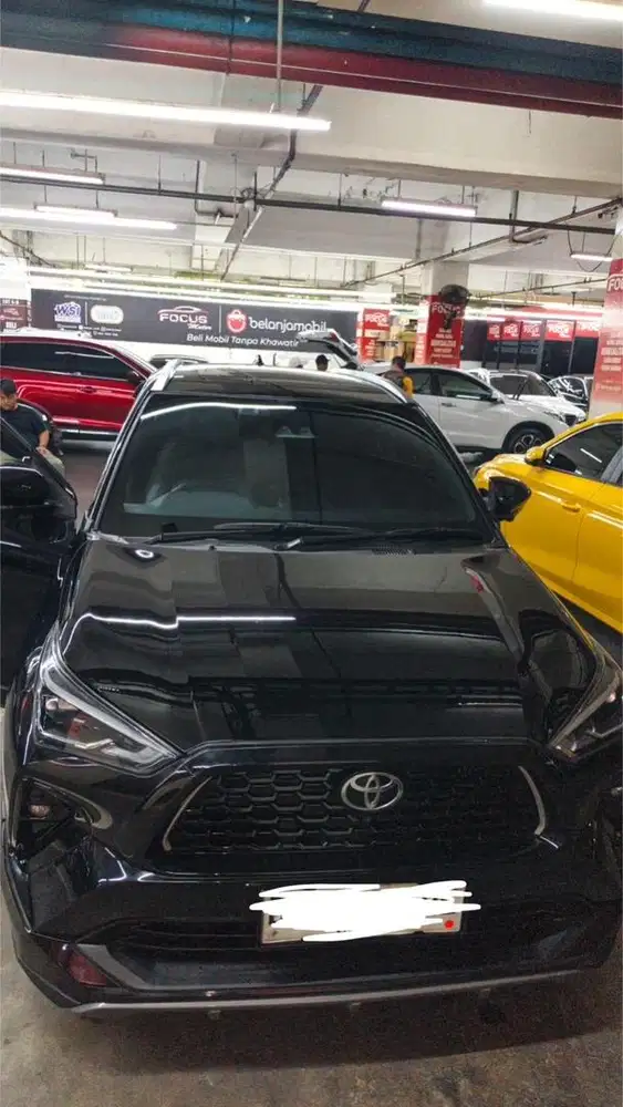 TOYOTA HYBRID CROSS 2023