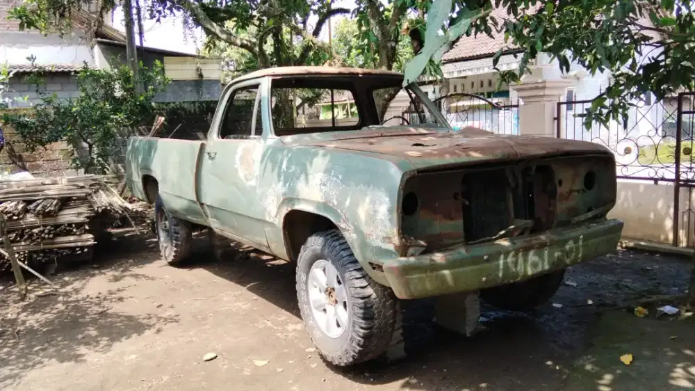 Dijual Dodge D200 1973