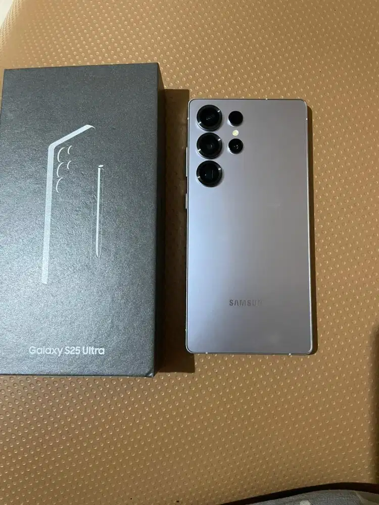 Samsung S25 ultra 12/256 super mulus resmi garansi on februari 2027