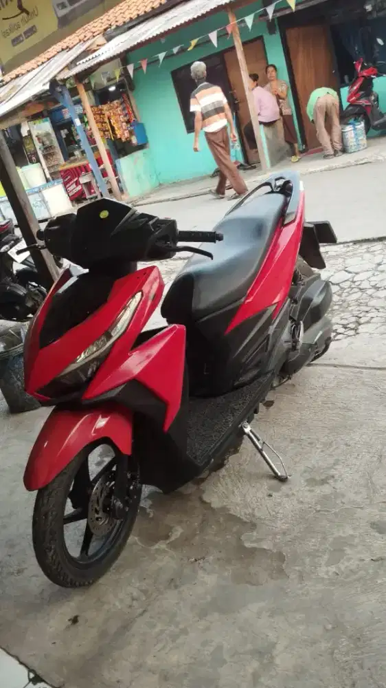 Vario led all.merah menyala