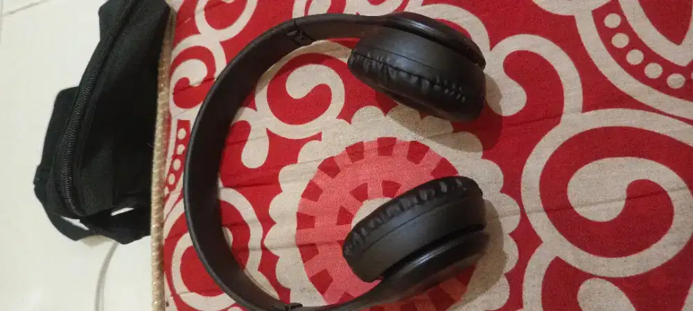 Headset bluetooth