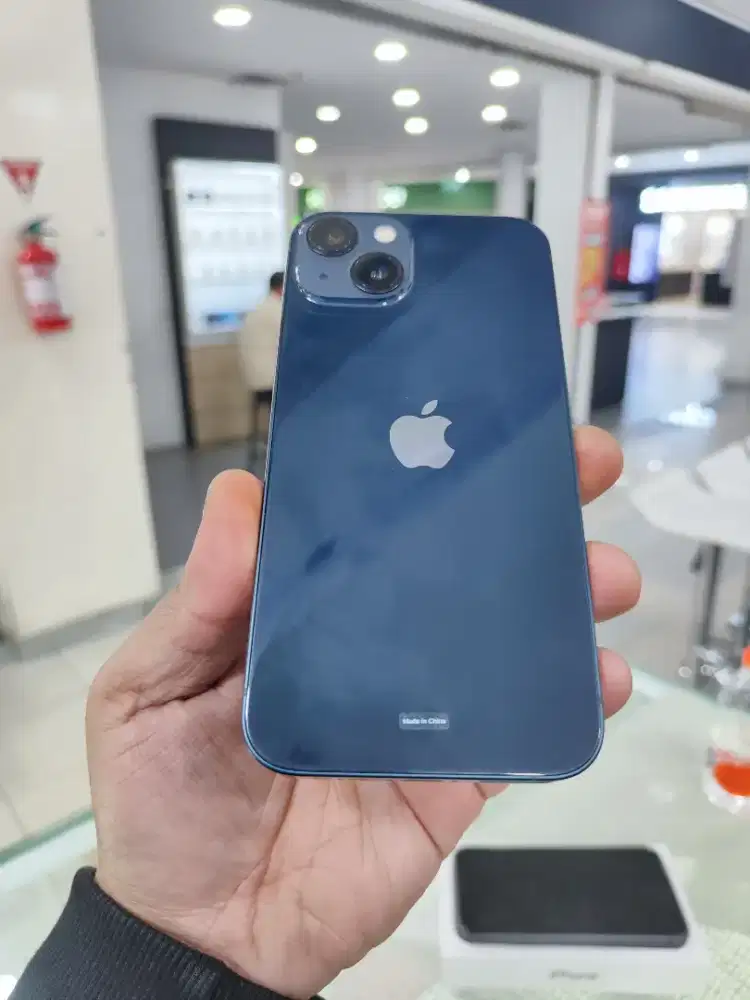 iPhone 13 128GB iBox