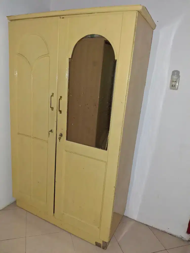 Lemari Pakaian 2 Pintu