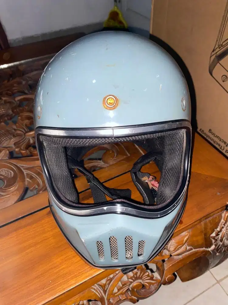 Helm Full Face Second
